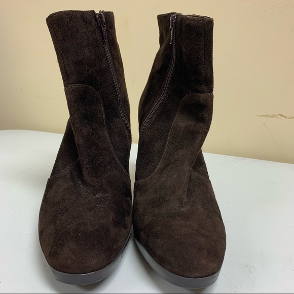 EUC Via Spiga 8.5 Brown Suede Heel Booties - Picture 4 of 5